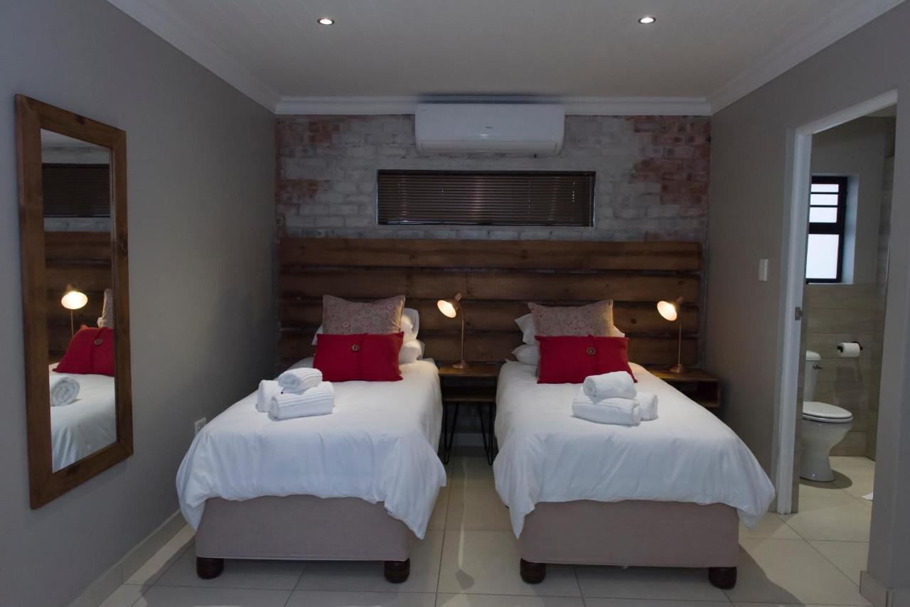 Touching Senses Garden Cottages Блумфонтейн Екстер'єр фото